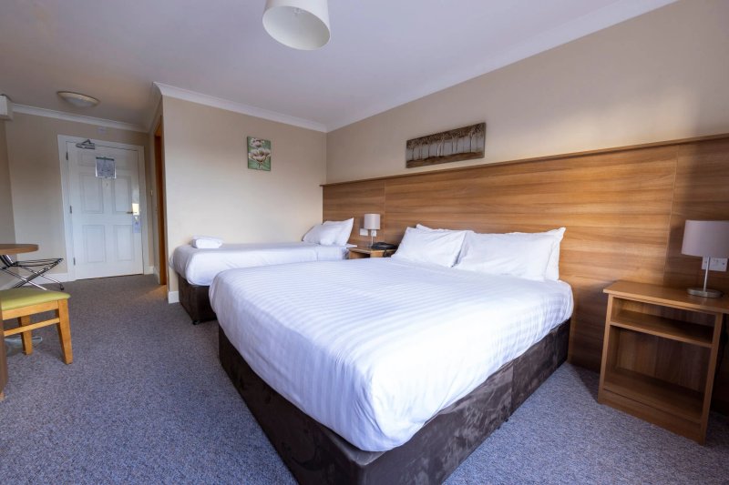 Riverside Hotel