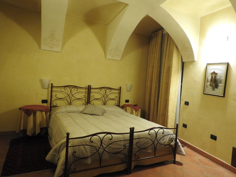 Palazzo Di Mezzo Hotel Ristorante