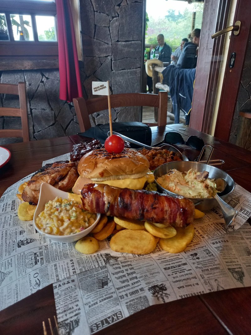 RESTAURANT Ranch Cowboy