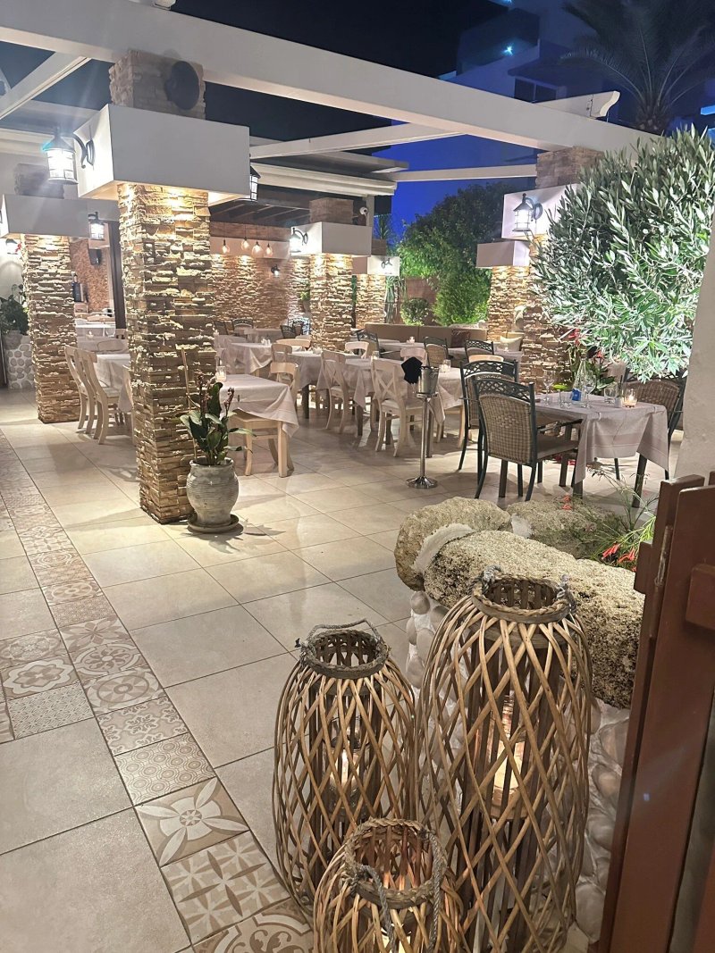 Pezouli Greek Restaurant