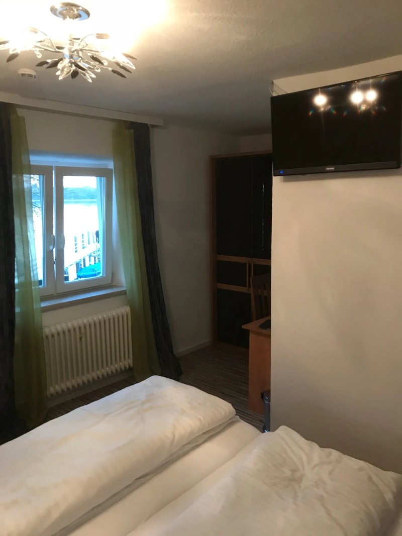 7 Zimmer Am See
