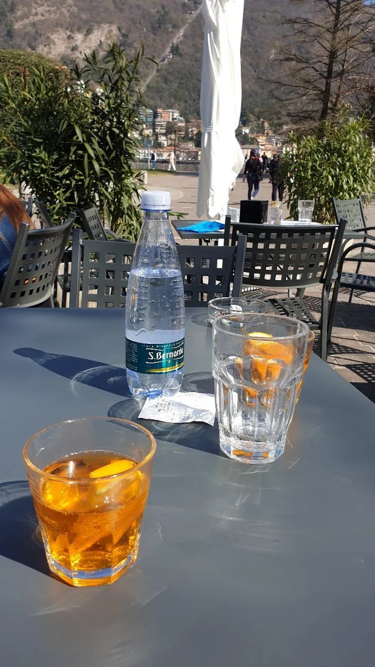 Pura Vida Bar