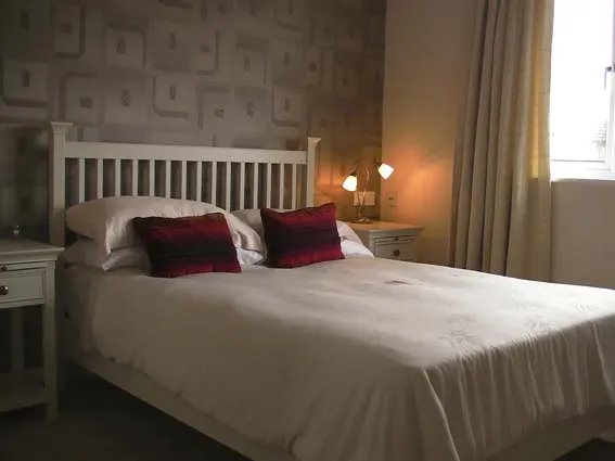 Rowan House Bed & Breakfast