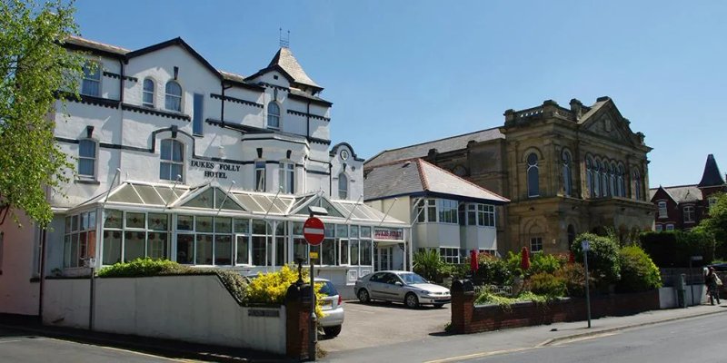 Dukes Folly Hotel