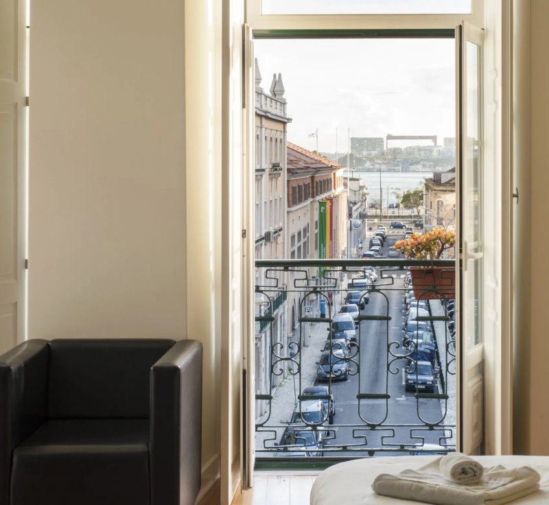 Casa do Bairro by Shiadu