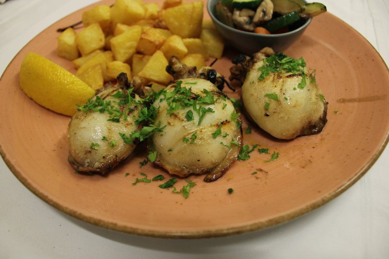 El Pais Tapas Bar