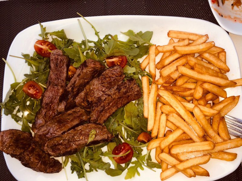 Magnus Playa Bistros