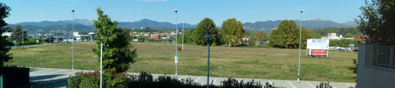 ibis Como