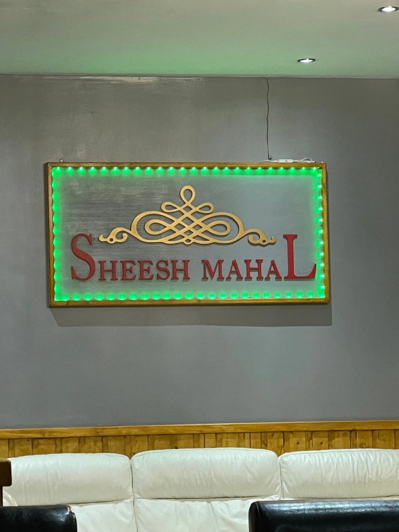 Sheesh Mahal