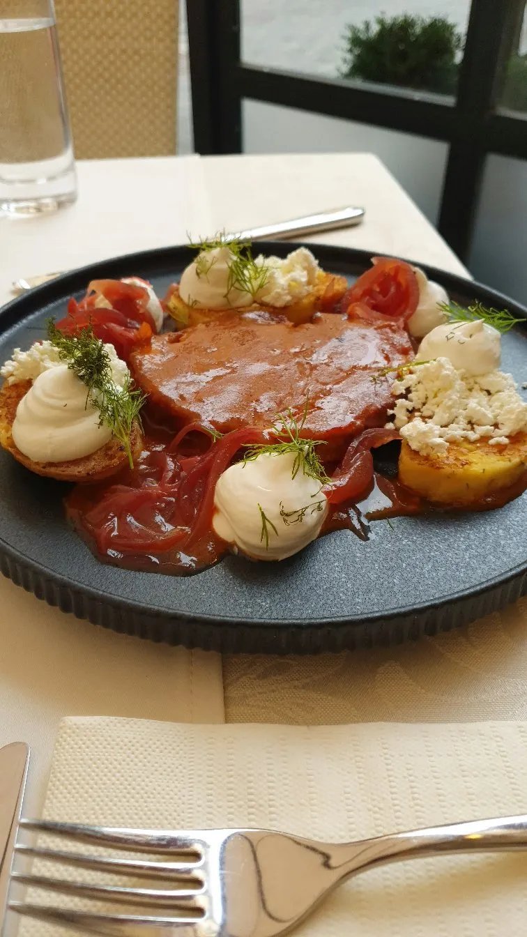 La Mareda Restaurant & Bistro