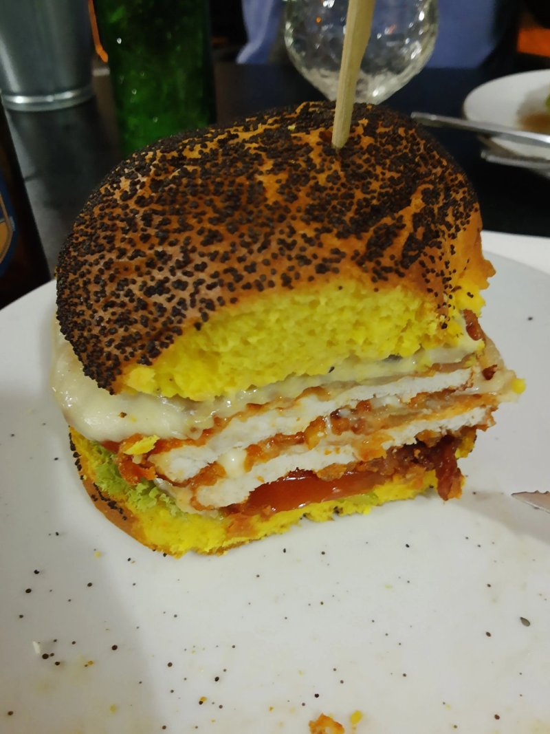 La Taberna Burger Art