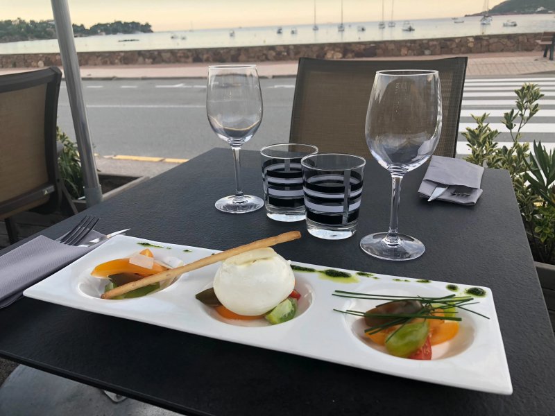 Le Coast Restaurant