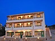 Niriides Rooms and Studios