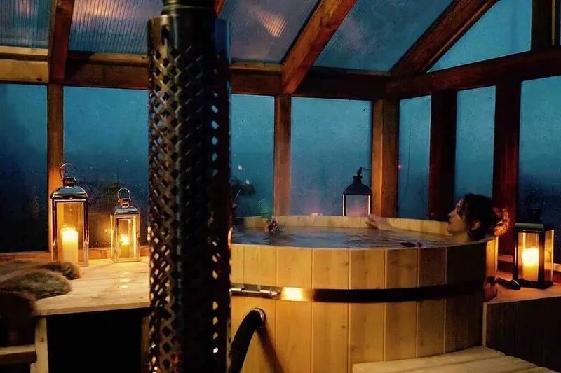 Hen Party House Sleeping 13: Private Spa & Catering
