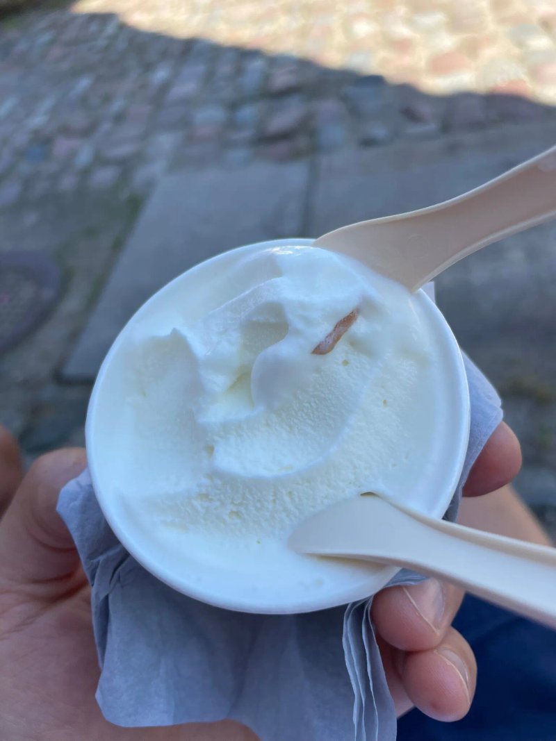 Cremia Cafeteria Gelateria Bakery