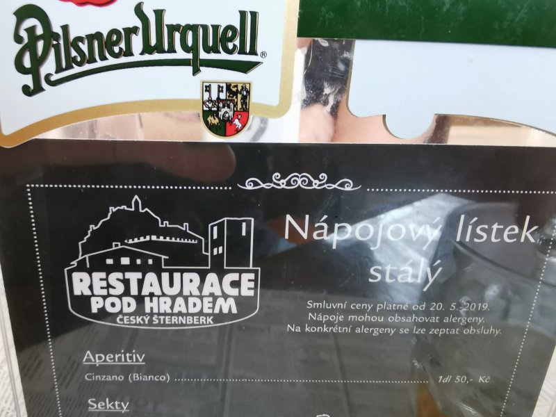 Pod hradem