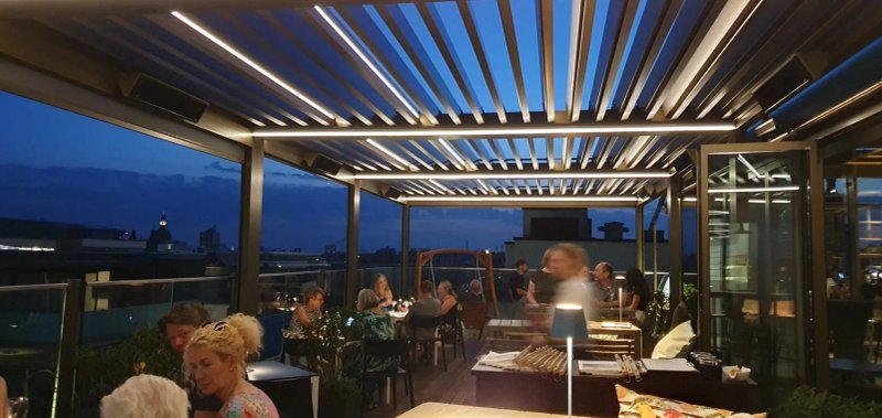 ROOF Bar