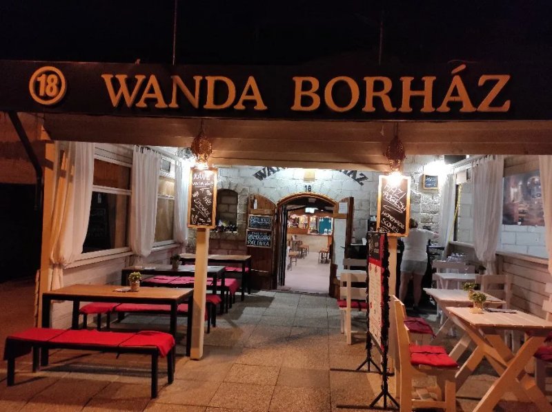 Wanda Winehouse