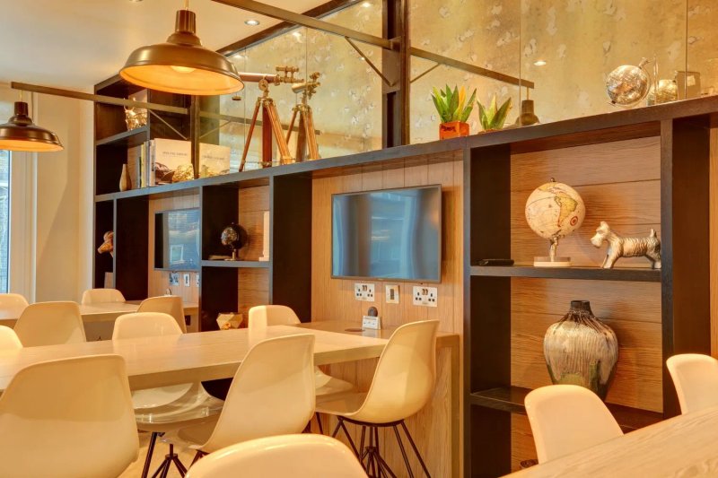 Hub by Premier Inn London Goodge Street Hotel