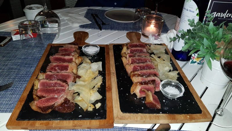 Garden Restaurant & LoungeBar
