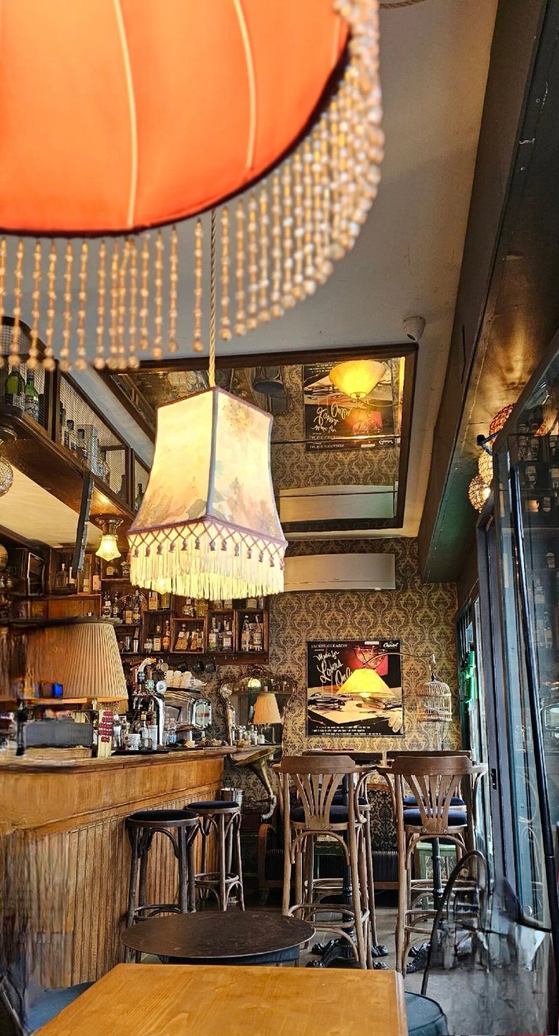 Pigato Milano | Clubhouse Sandwich and Fine Drinks