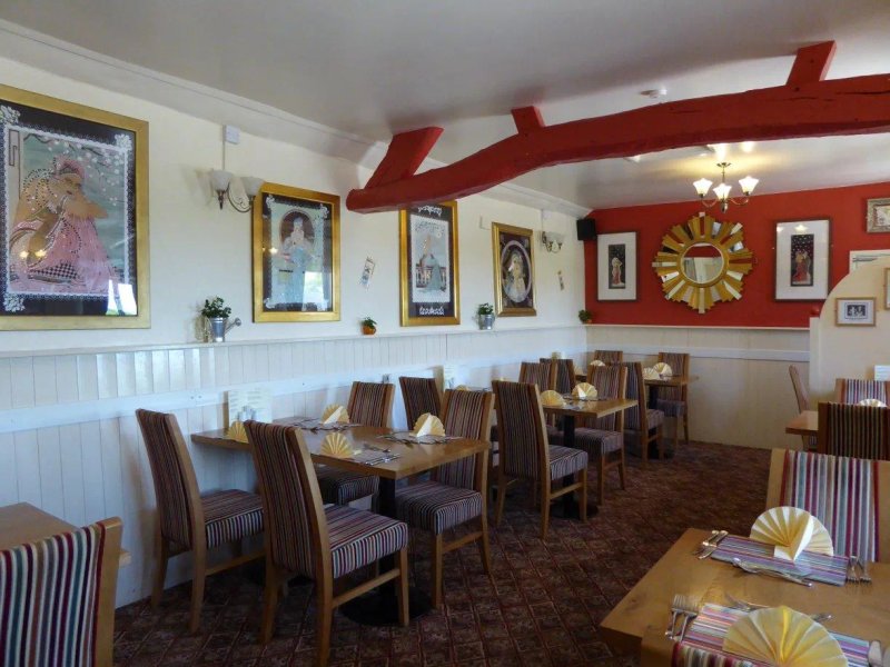 Three Horseshoes