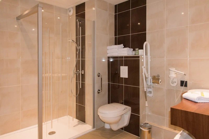 Brit Hotel Tours Sud - Le Cheops