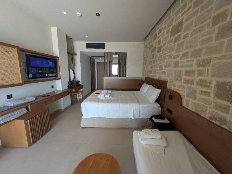 Balos Beach Hotel & Resort