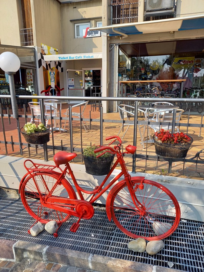 Mr Bike Cafe' Imbarcadero Bar Sulzano