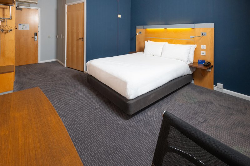 Holiday Inn Express Stevenage, An IHG Hotel