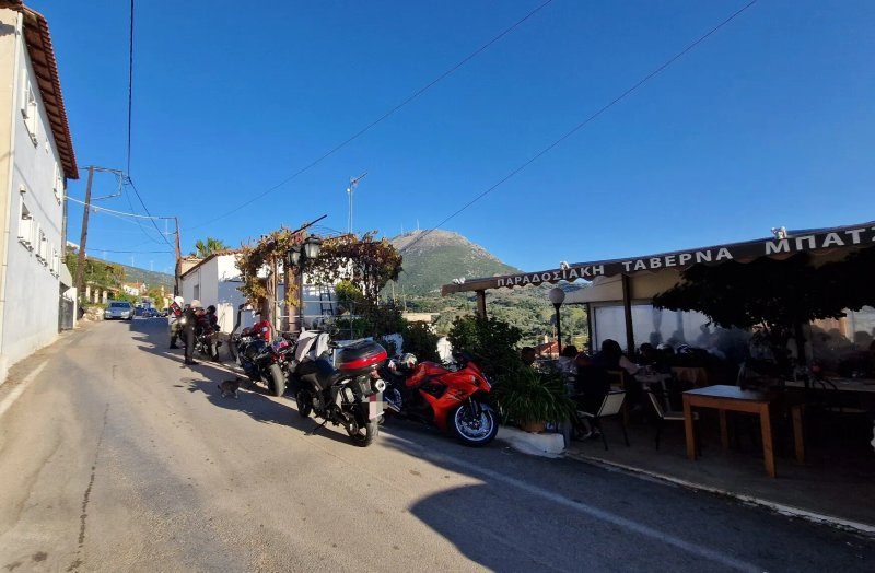 Batzavalis Tavern