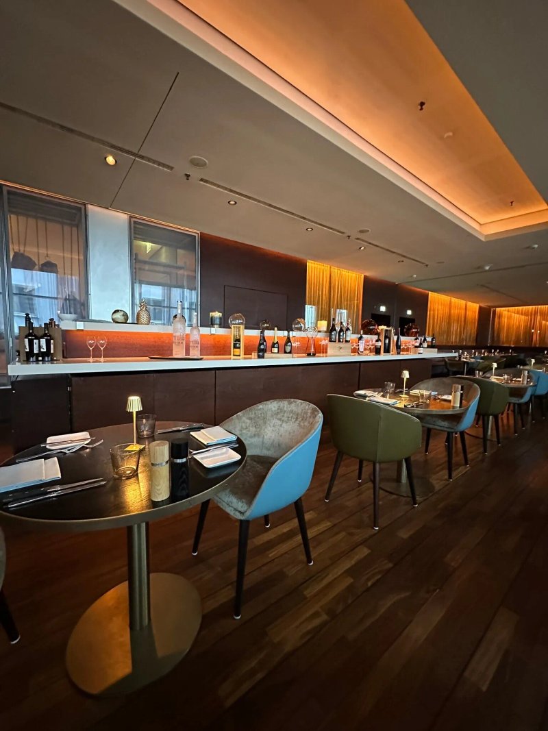 [M]eatery Bar + Restaurant Hamburg