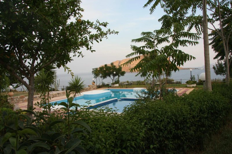 Hotel Chrisais