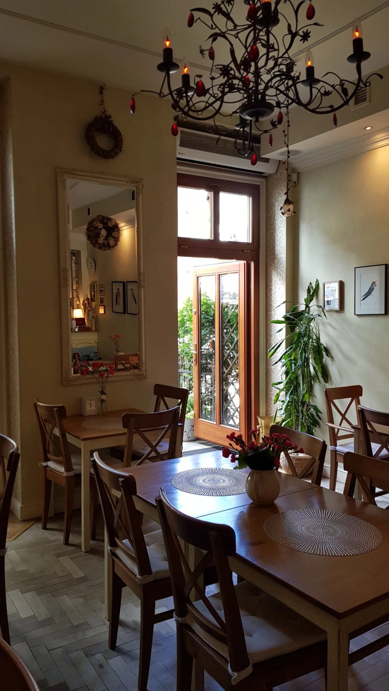Cafe Stella