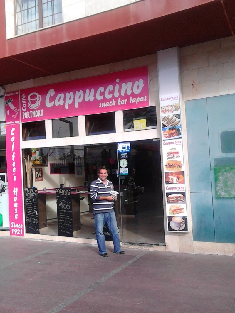 Cafe Bar Cappuccino