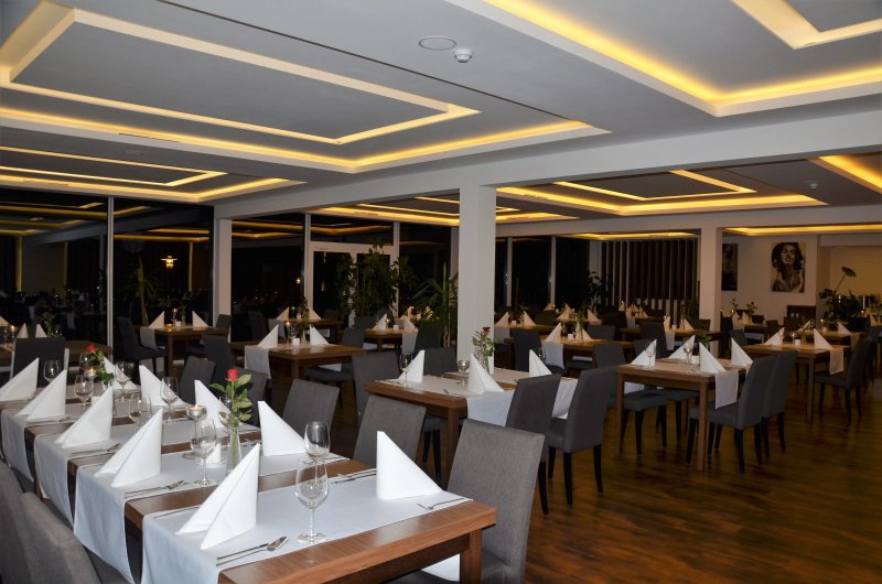 Mazurski Raj Hotel Marina & SPA