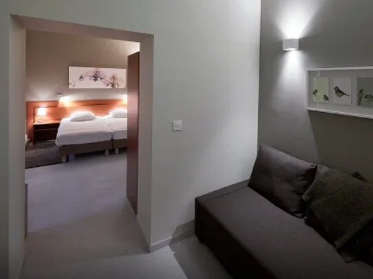 Alpha Hotel
