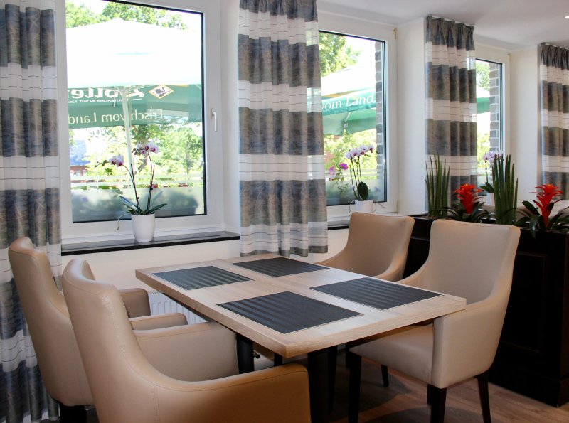 Cafe & Restaurant Ambiente