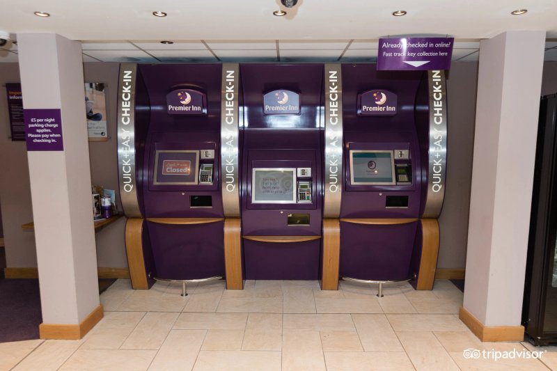 Premier Inn Manchester Airport (m56/j6) Runger Lane South Hotel