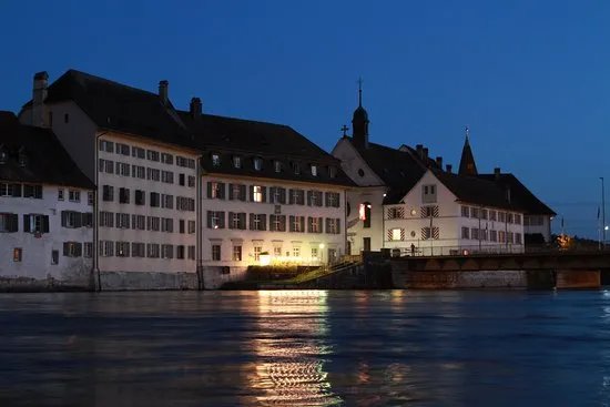 The DOCK Bar