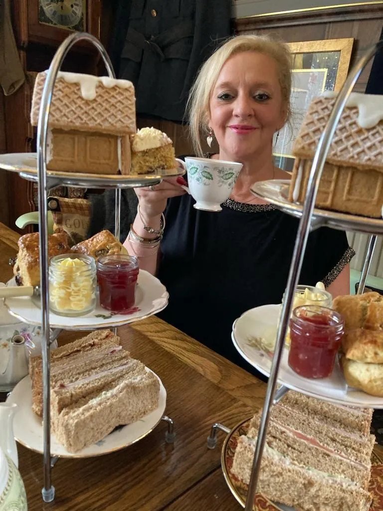 Vintage Lindy Lou Tea Room