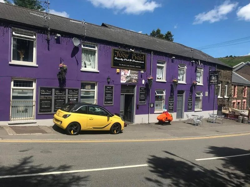 The Ivor Hael Hotel