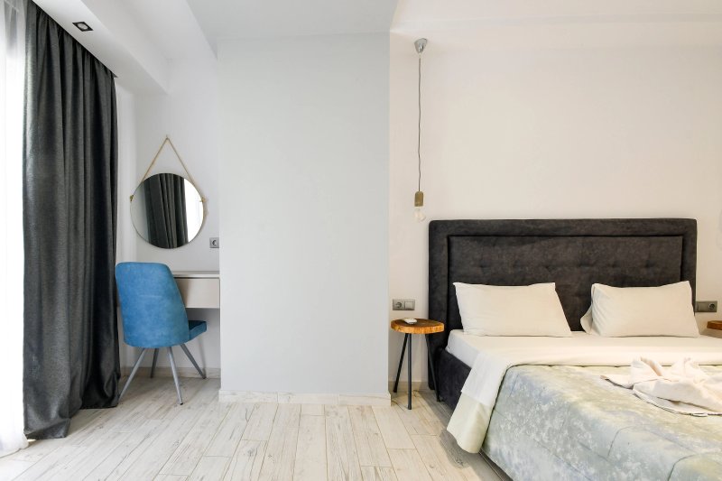 Zinozis Beach Apartments
