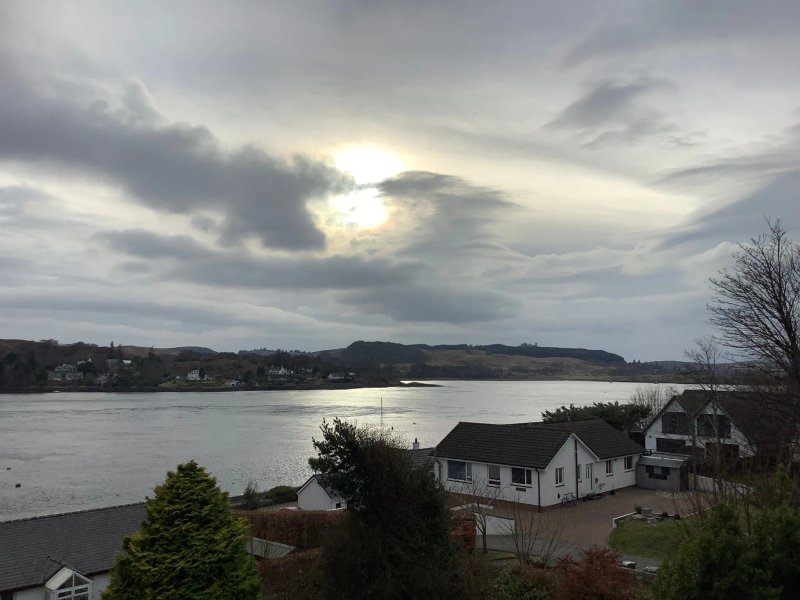 Lochnell Arms Hotel