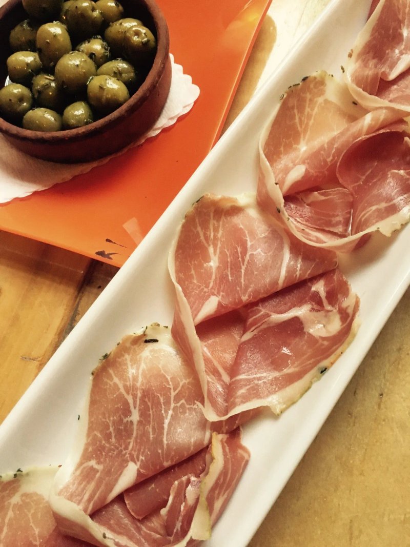 AMARANTO - Tapas & Vino