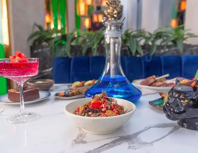 Azura Restaurant & Bar
