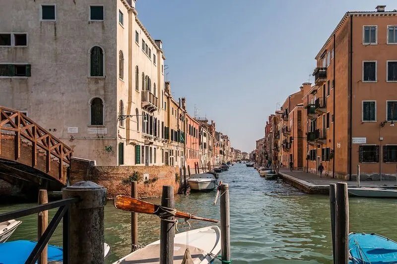 SUNNY NEST CANAL VIEW IN VENICE CHIC MOVIDA