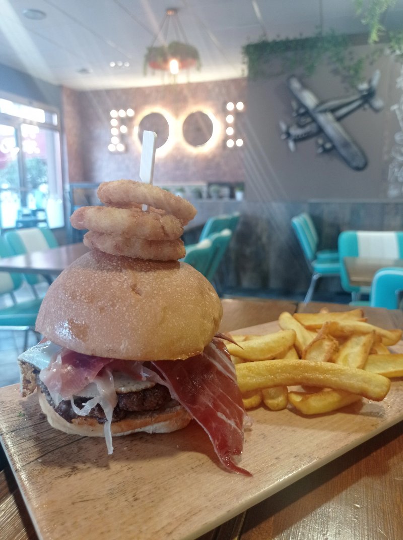 Burger Plaza
