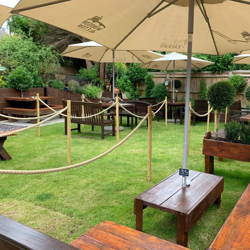 Thatched Tavern