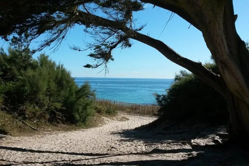 Beg-Meil house - 5 min walk to beaches and shops - 4 bedrooms, sleeps 8 (